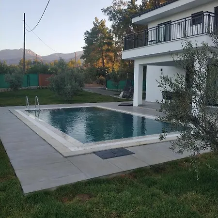 Otel Oliva 4*